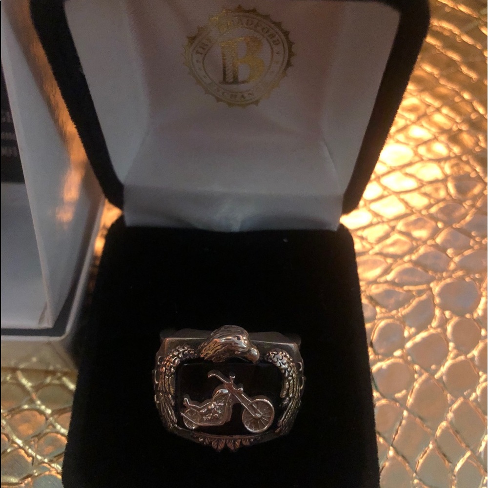 🏍 Silver & Onyx Motorcycle Ring - Picture 4 of 13